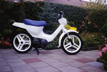 ZNB0012fr.JPG