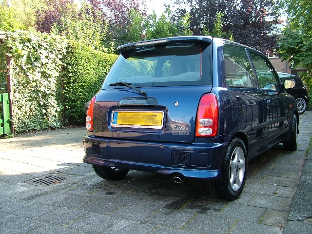 achterzijde Daihatsu Cuore L701 tijdelijk-001.jpg