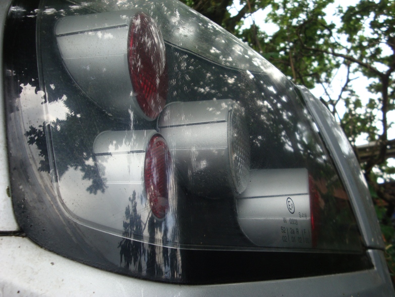 achterlicht speedster 002.jpg