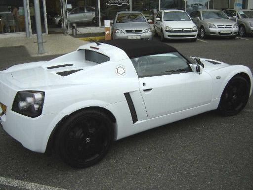 white Speedster1.jpg